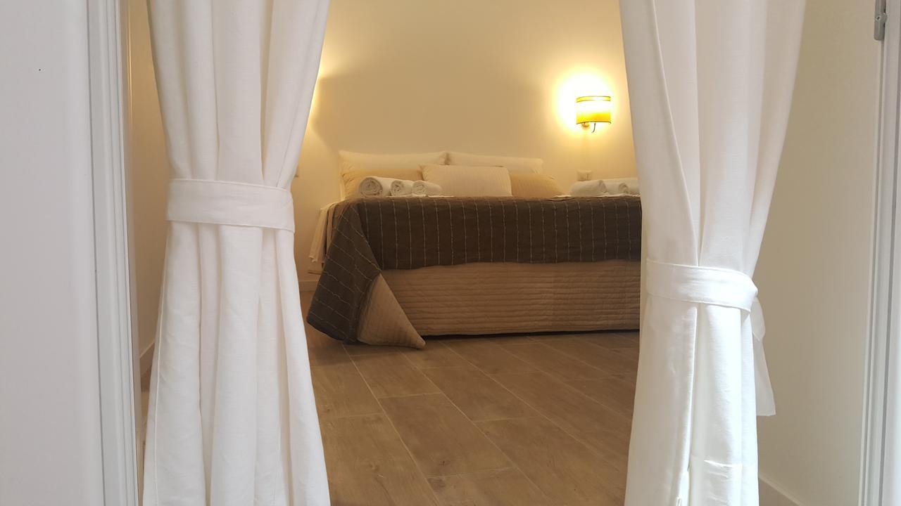 Bed and Breakfast Alloggio Turistico Al Colosseo Рим Екстер'єр фото